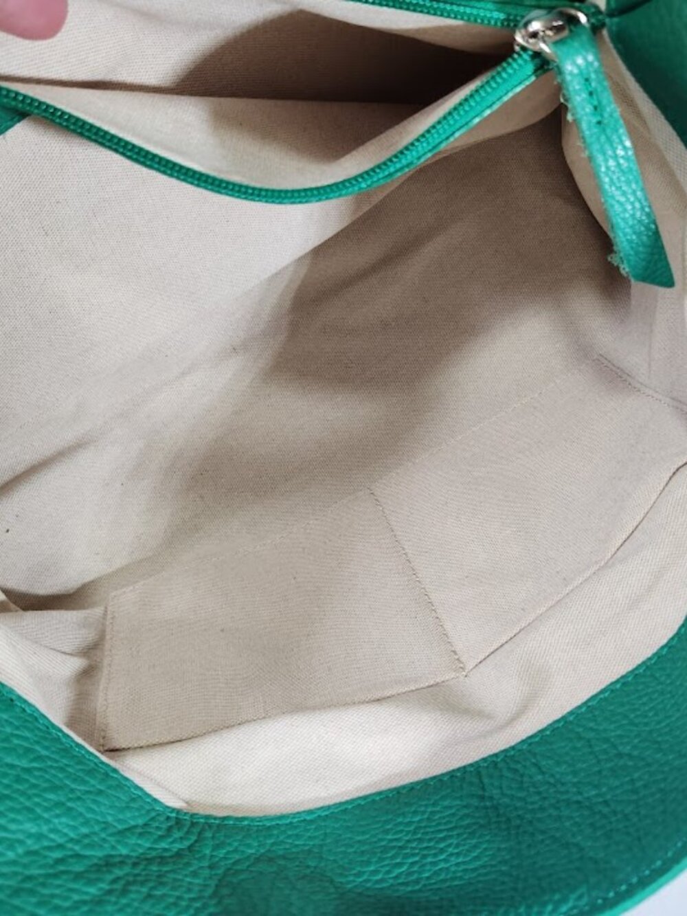 Mark & Graham Elisabetta slouchy tote Kelly Green Pebble leather with twill int - Picture 10 of 13